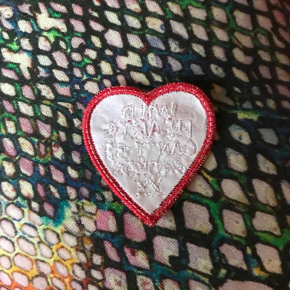 Embroidered Patch Heart Wild Hearts Can't Be Broken - Picture 6 of 6